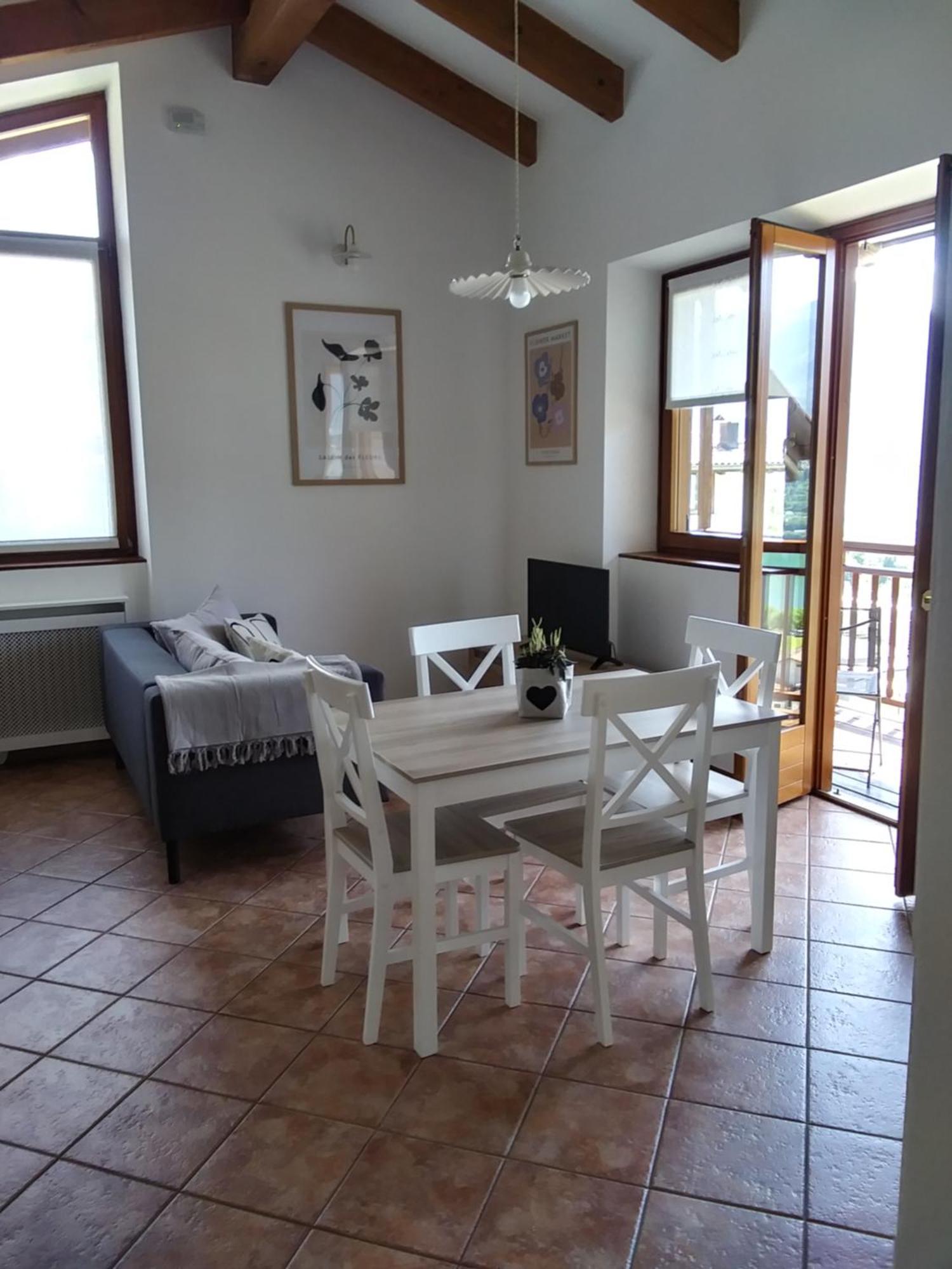 Appartamento La Casa Di Athos Tenna Esterno foto